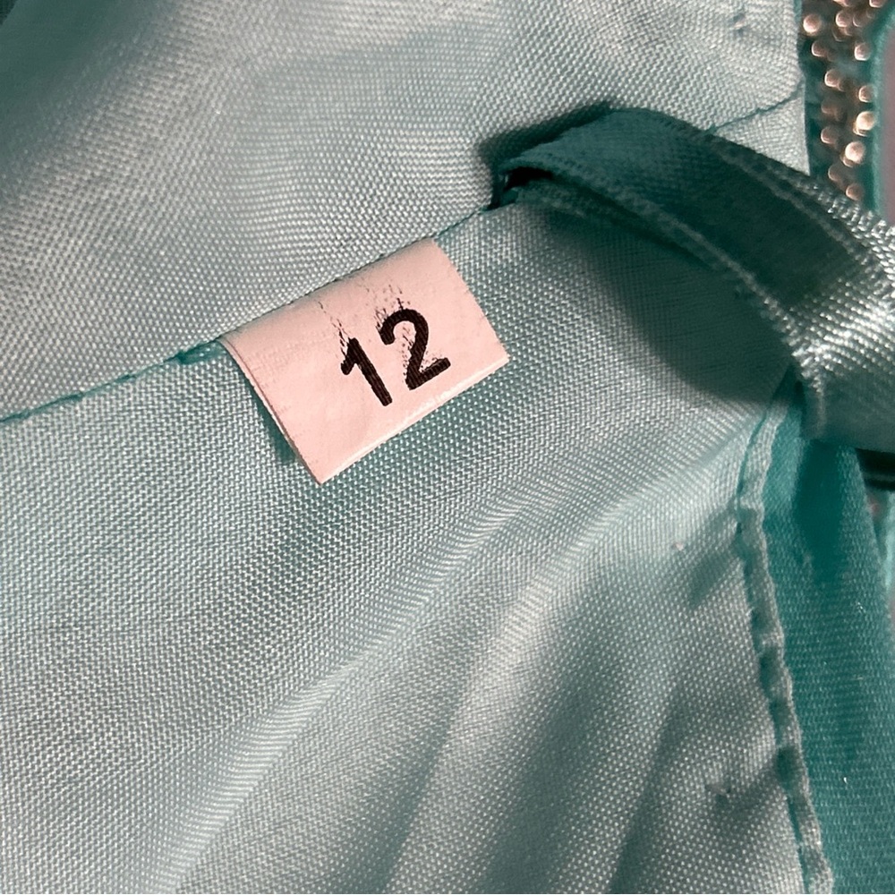 Amelia Couture Long Dress‎ | Green | Size 12 | NWT | D2 - Picture 3 of 14
